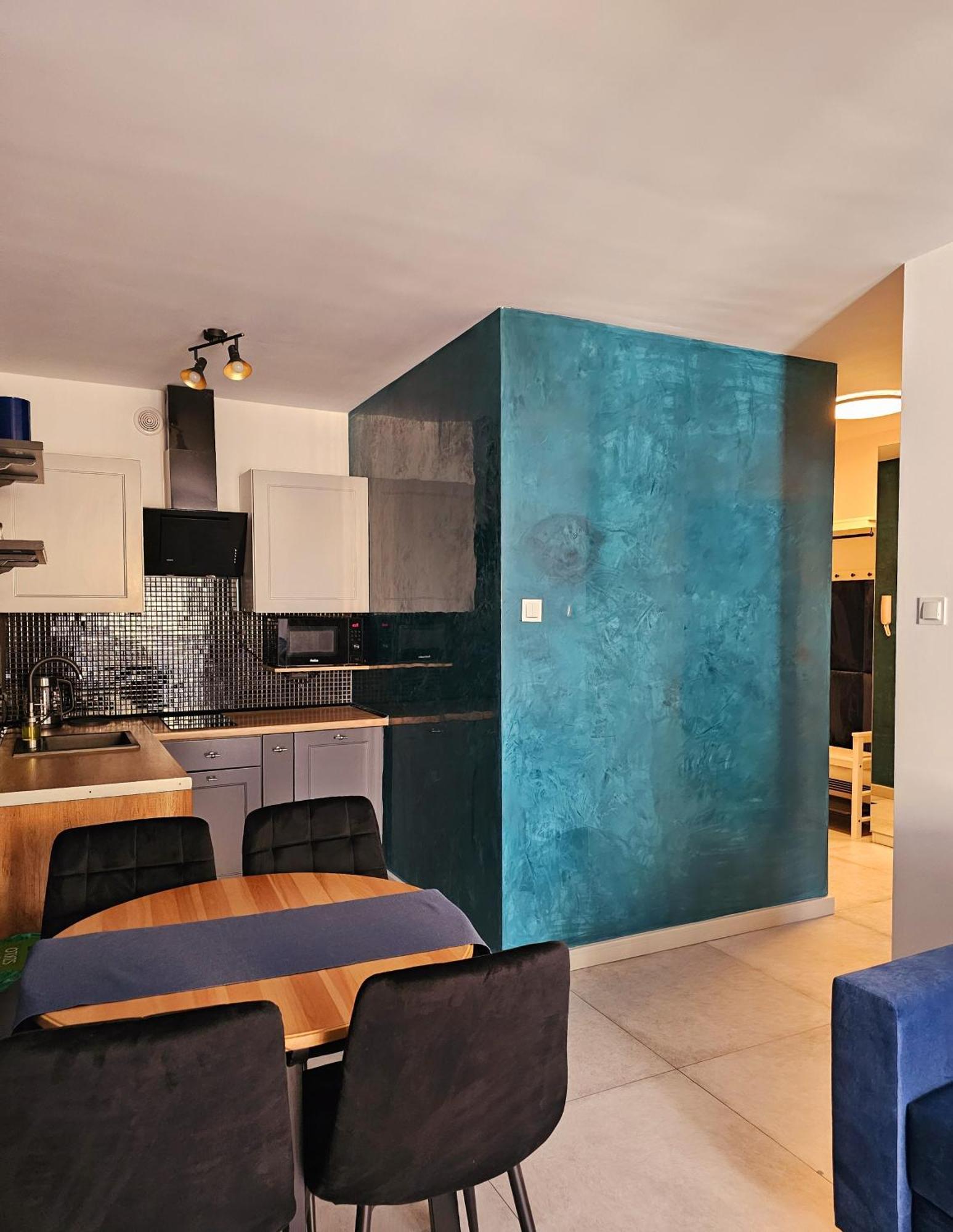 Krysztal A10, Garaz Apartment *
